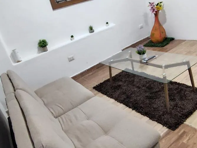 Amaranta House Hotel *
